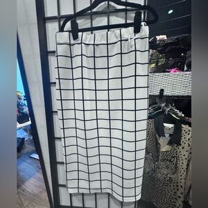 SHEIN Black and White Grid Pencil Skirt